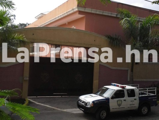 Allanan residencia de lujo a los hermanos Valle en San Pedro Sula
