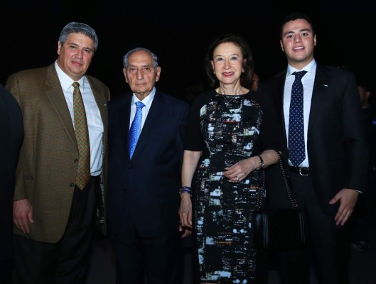 Jorge Bueso Arias es galardonado por Banco del País