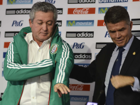 México presenta a su nuevo entrenador: Manuel Vucetich