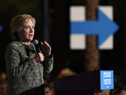 Hillary suma el apoyo de otro gigante de los medios en EUA