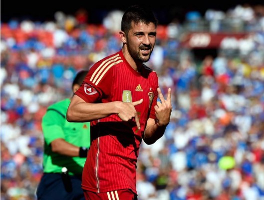 España se impuso en amistoso a El Salvador con doblete de Villa