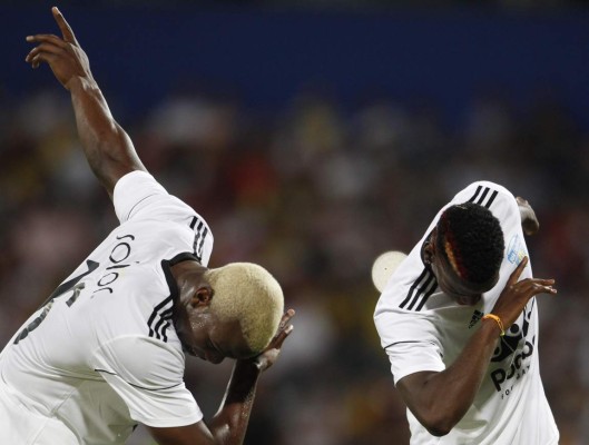 Pogba y Cuadrado brillan con goles y baile en Colombia
