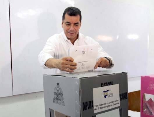 Así votaron los 'tiburones' de la política en Honduras