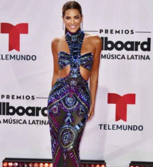 Así llegó Espino a la alfombra roja de los destacados premios de Telemundo. En las fotos hay un notable cambio en la figura de la actriz.