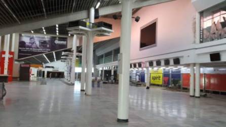 Los trabajos de limpieza e iluminación de la terminal área de San Pedro Sula ya están concluidos y mañana se inician las operaciones con vuelos nacionales.