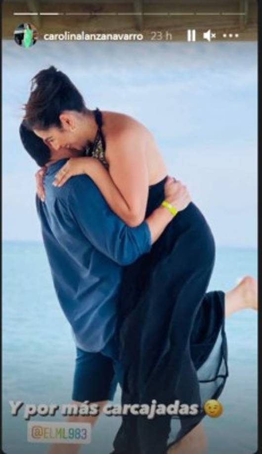 “Y por más carcajadas” escribió Carolina Lanza junto a esta divertida foto junto a Eder Mejía.