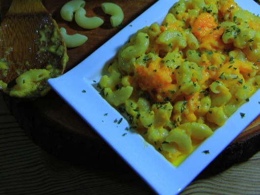Cómo hacer macarrones con queso cheddar