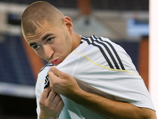 Benzema fue presentado por el Real Madrid