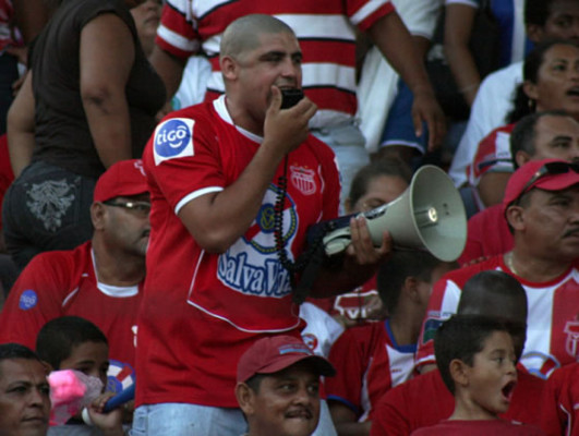 Vida da el primer golpe en las semifinales