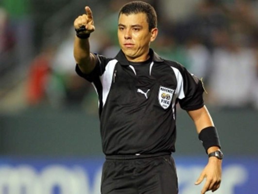 Árbitro salvadoreño pitará México-Honduras