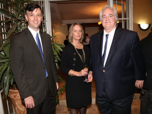 Embajada de Estados Unidos ofrece coctel