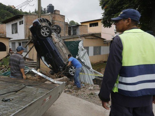 Fatal accidente deja un muchacho muerto en el anillo periférico