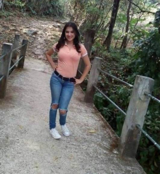 Keydi Waleska: Ella es la joven esposa del mediocampista Germán Mejía del Olimpia.