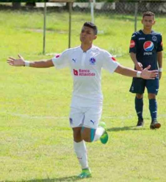 Joshua Canales formó parte de las reservas del Olimpia en donde lamentablemente no pudo ser tomado en cuenta como deseaba.