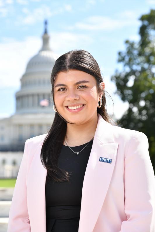 La hondureña se siente orgullosa de representar a su país en el Congreso de Estados Unidos.