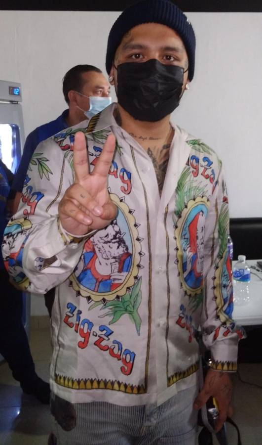 Christian Nodal ya llegó para enamorar a las hondureñas