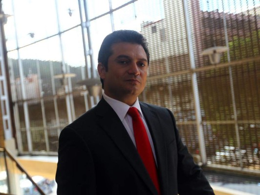 Falta un voto para lograr elección de siete magistrados