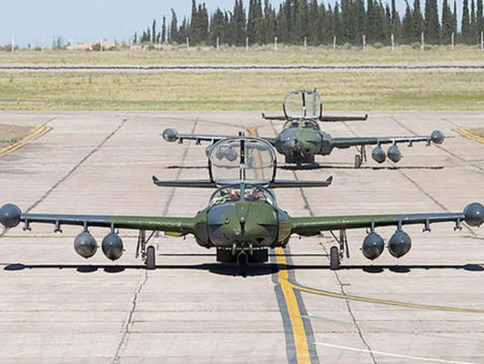 El Salvador compró aviones chilenos para 'enfrentar amenazas emergentes'