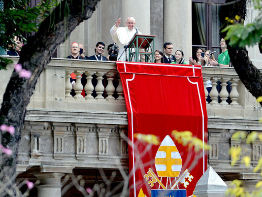 'Los venezolanos no tienen pecados', broméo el papa