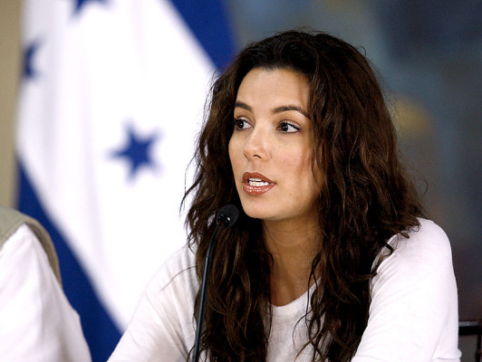 Eva Longoria y Howard Buffett donan $1 millón a Honduras