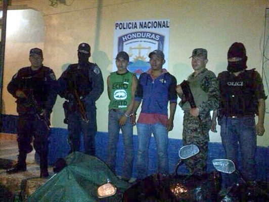 A más de cien años de cárcel condenan a dos hombres