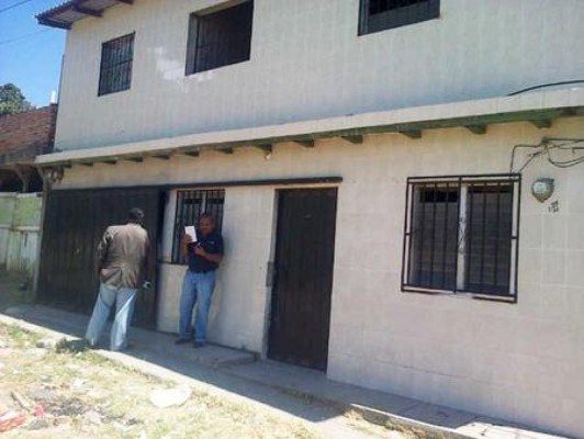 Encuentran cadáver de un cobrador de buses en una 'casa loca'