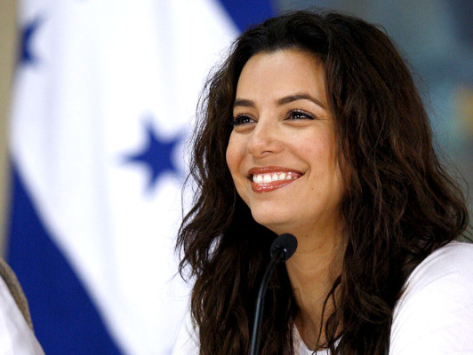 Eva Longoria y Howard Buffett donan $1 millón a Honduras