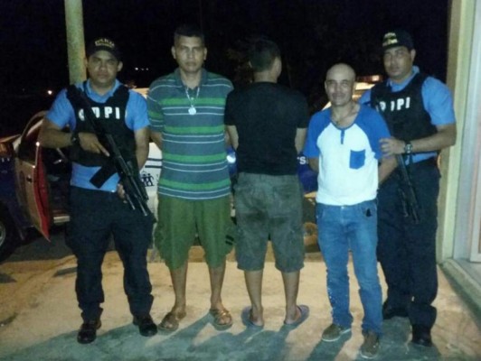 Capturan a banda que tenía plagiada a una pareja de novios