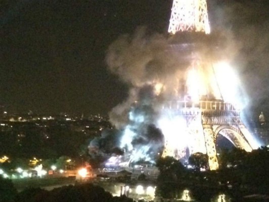 Video: Se registra un incendio en la torre Eiffel de París