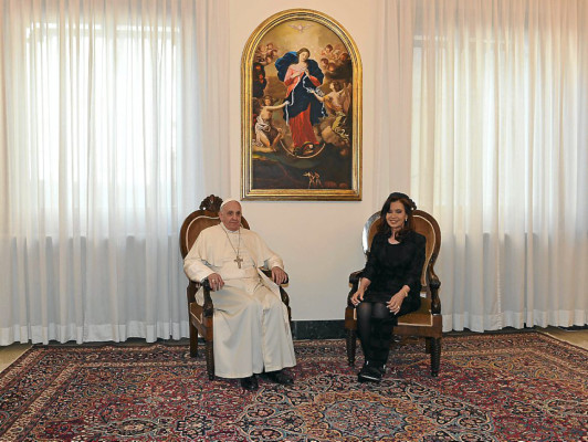 Cristina Fernández traslada al Papa el 'sentimiento de afecto' de los argentinos
