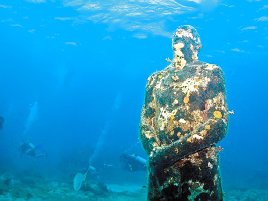 El museo submarino de Cancún