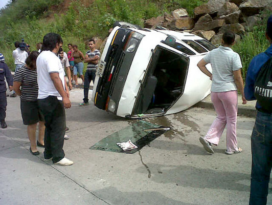 Accidentes dejan 15 heridos en Tegucigalpa y Santa Bárbara