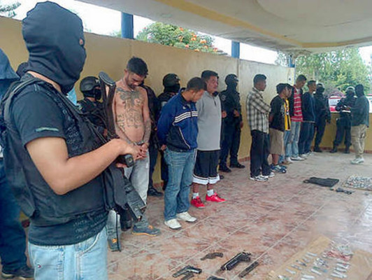 Detienen a 10 supuestos pandilleros en la capital de Honduras
