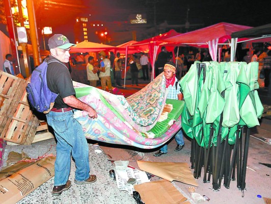 Indignados hondureños dejan huelgas de hambre en Tegucigalpa