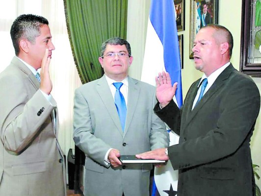 Separan a dos funcionarios de Secretaría de Desarrollo Económico