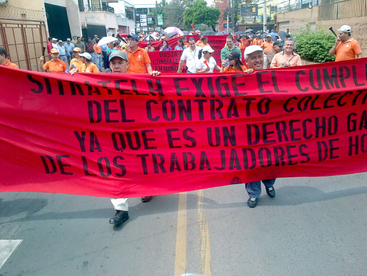 Empleados de Hondutel marchan en Tegucigalpa para exigir presupuesto