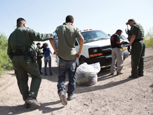 Macabro juego del gato y el ratón en la frontera de EUA