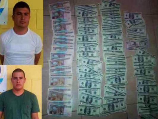 En posesión de 42 mil dólares detienen a dos guatemaltecos en Honduras