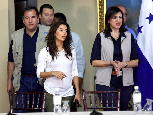 Eva Longoria y Howard Buffett donan $1 millón a Honduras