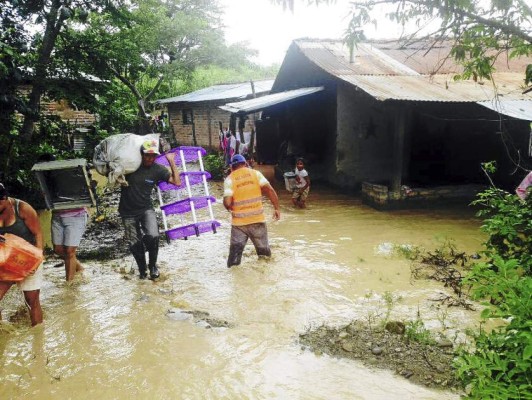 Fuertes lluvias dejan ya familias afectadas en Honduras