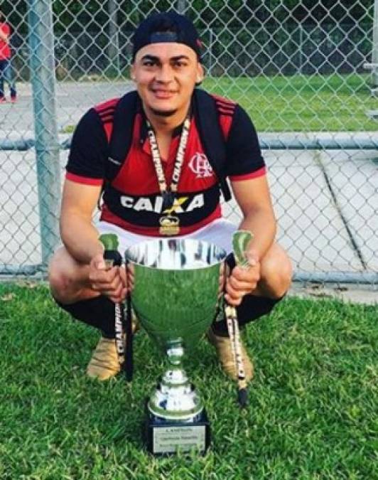 <br/><br/>Adán Ramírez: El hondureño radica en Nueva Orleans y los fines de semana juega en Ligas Burócraticas. En la Liga Nacional de Honduras jugó en clubes como Motagua y Platense.