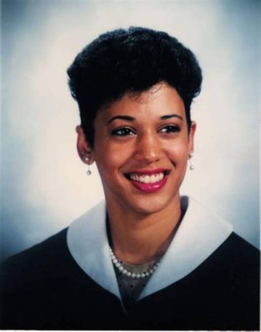 Siguiendo el consejo de su madre, Harris se graduó en Ciencias Políticas y Economía en Howard University, una de las universidades afroamericanas por excelencia, se especializó en la lucha contra el crimen.