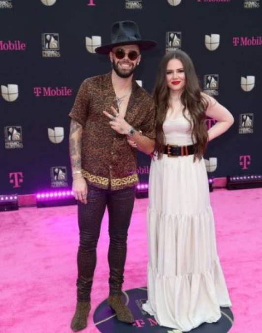 Los hermanos y cantantes Jesse y Joy Huerta.