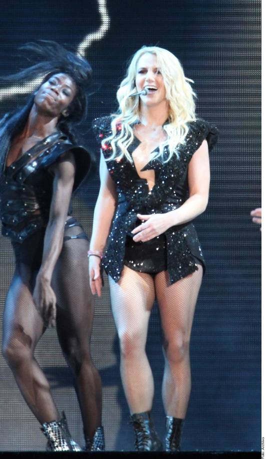 Según el periódico The Sun, el programa en el que sucedió fue el del presentador británico Jonathan Ross, donde Spears promocionó su álbum 'Glory' en 2016. De acuerdo a una fuente del periódico irlandés, este hecho es revelador debido a que es una problemática que se trató de sacar a la luz muchos años antes.