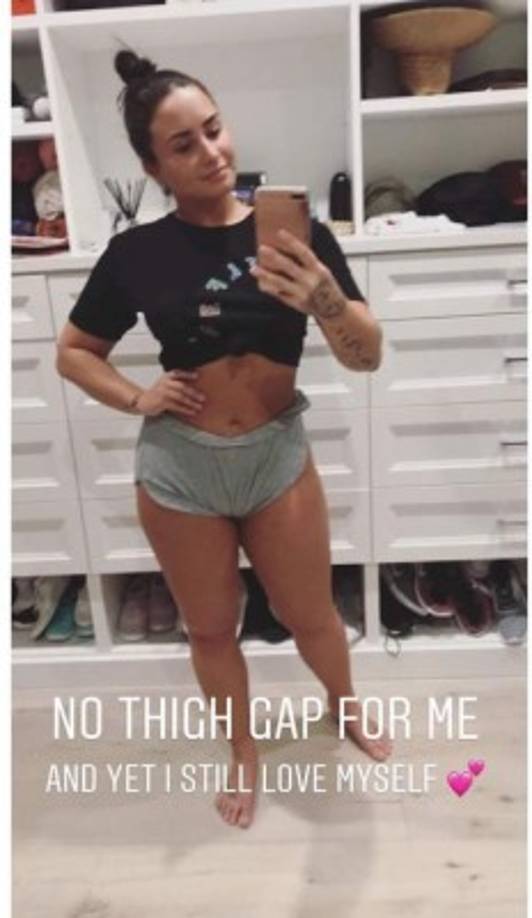 La cantante Demi Lovato se propuso utilizar sus redes sociales y, por tanto, su influencia entre las nuevas generaciones para concienciar a todos sus seguidores sobre la importancia de quererse y aceptarse tal como uno es.