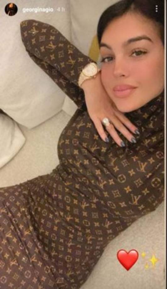Georgina Rodríguez, modelo española que conquistó el corazón de Cristiano Ronaldo, mostró en sus redes sociales la manera en que le festejaron su natalicio al crack portugués de la Juve.