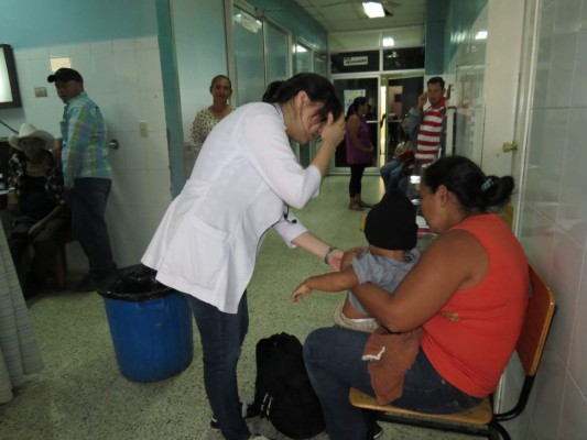 Salud programa concurso para médicos este año