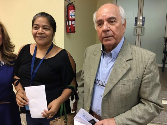 Aguas de San Pedro reconecta servicio a Amor y Vida