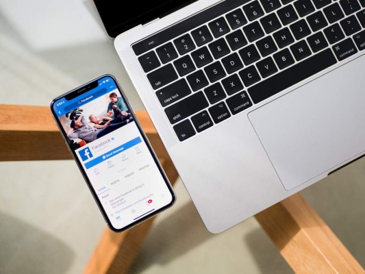 Facebook lanza el 'audio en directo' y los podcasts en EEUU