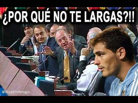 Van Persie y Robben le dan a España su viernes 13 (memes)